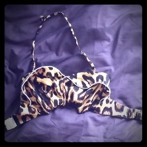 Bettie Paige shope beach bash! Cheetah leopard bra